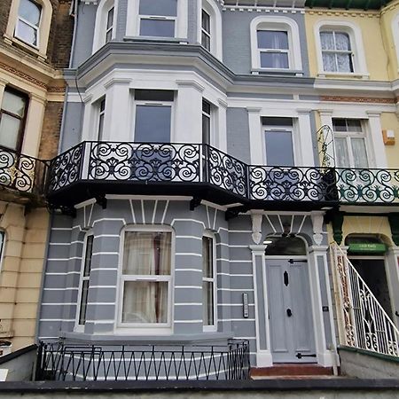 SEA VIEW STAY 17 Princes Road Great Yarmouth Zewnętrze zdjęcie